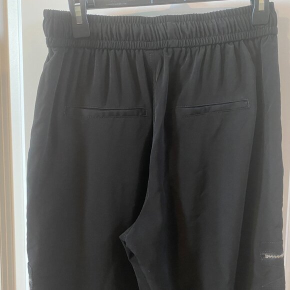 Express Black Pull On Lightweight Cargo Pants Size Medium - Picture 11 of 11